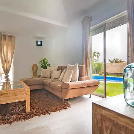 Tenerife Deluxe أذيخي