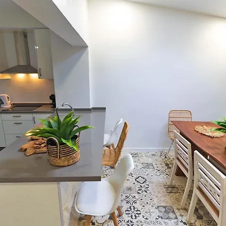 Tenerife Deluxe * أذيخي