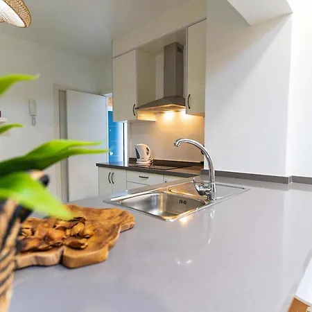 فيلة Tenerife Deluxe *